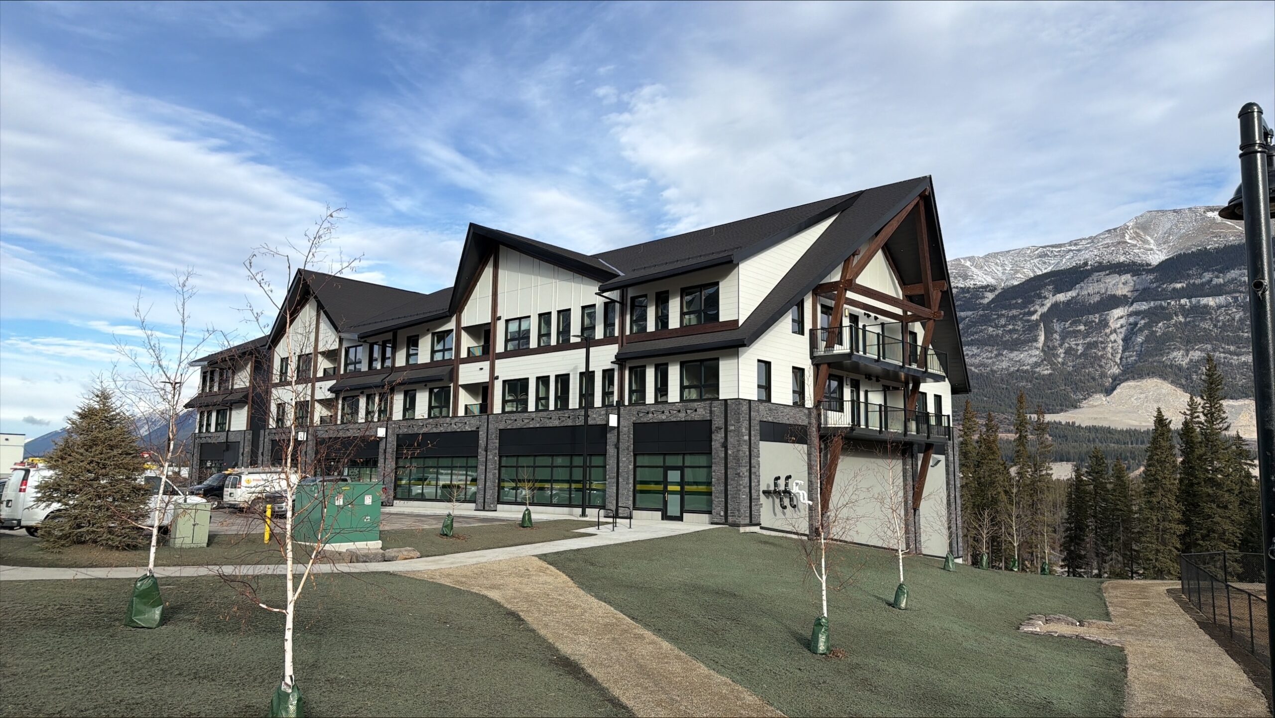 The Gateway at Three Sisters